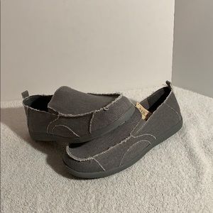 Red Head Brand Co. Charcoal shoes slip on size 11